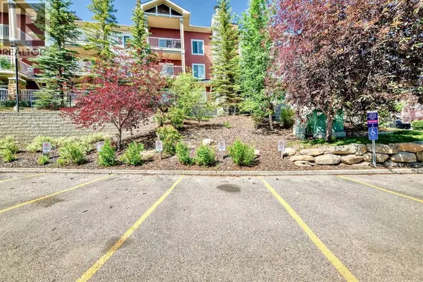 Calgary, AB T3K5Z1,5311, 70 Panamount Drive NW