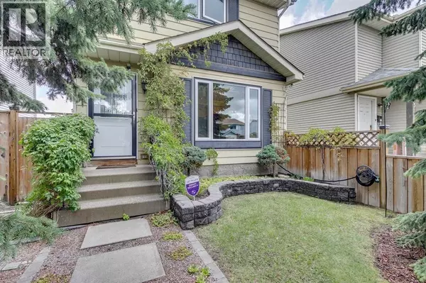 85 Erin Woods Place SE, Calgary, AB T2B2W5