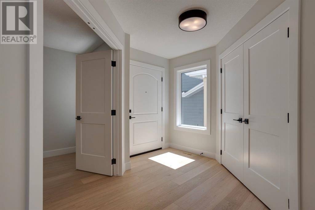 Calgary, AB T3P1G6,169 Evansbrooke Way NW