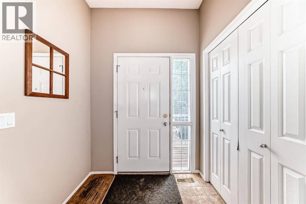 Airdrie, AB T4A2L3,1402, 800 YANKEE VALLEY Boulevard SE