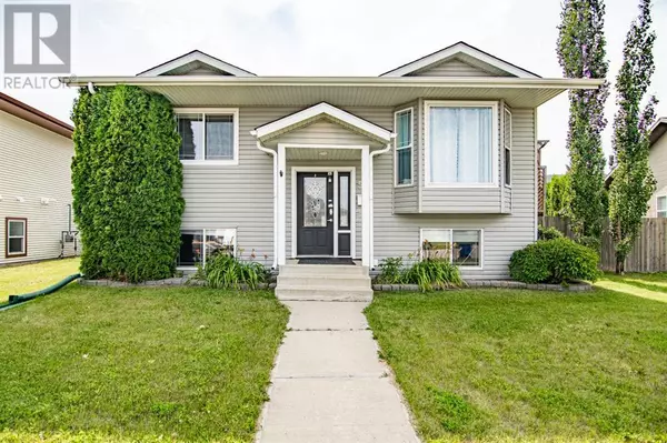 5 Pioneer Way, Blackfalds, AB T4M0E4