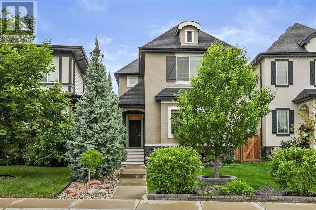 160 Marquis Green SE, Calgary, AB T3M1X8
