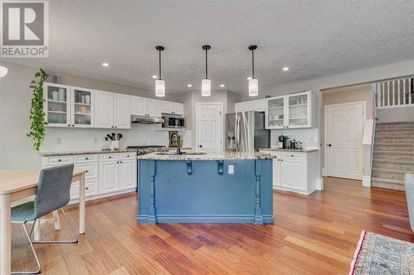 219 Chapalina Place SE, Calgary, AB T2X3P4
