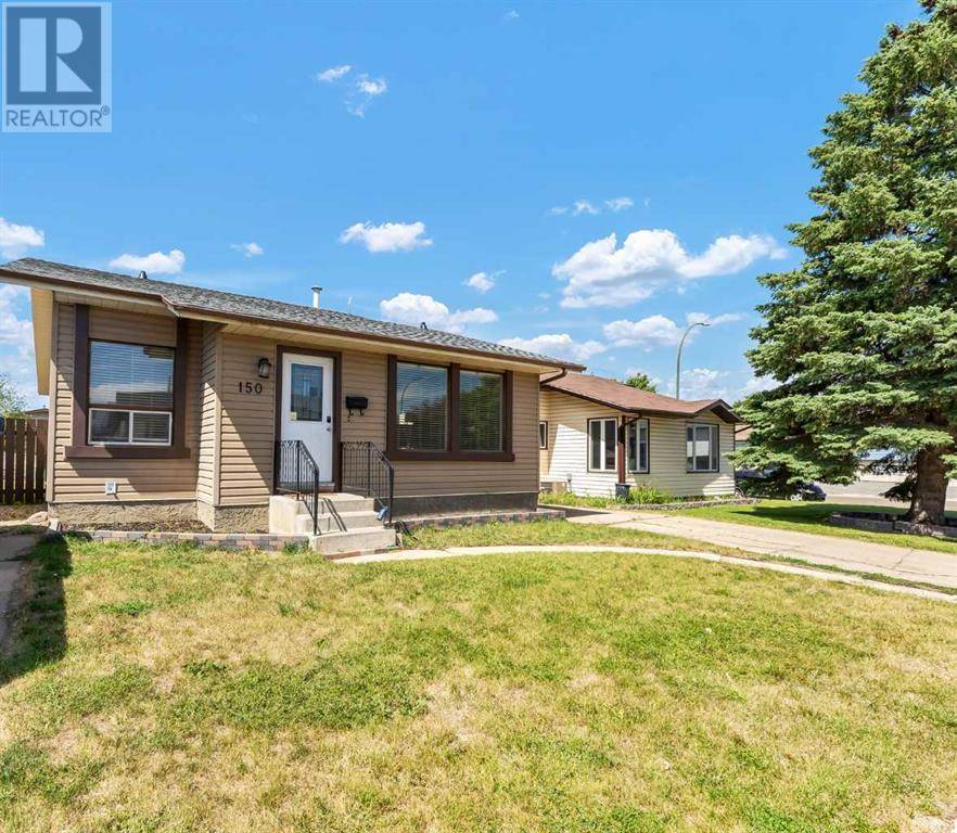 Medicine Hat, AB T1B2R9,150 Simpson Crescent SE