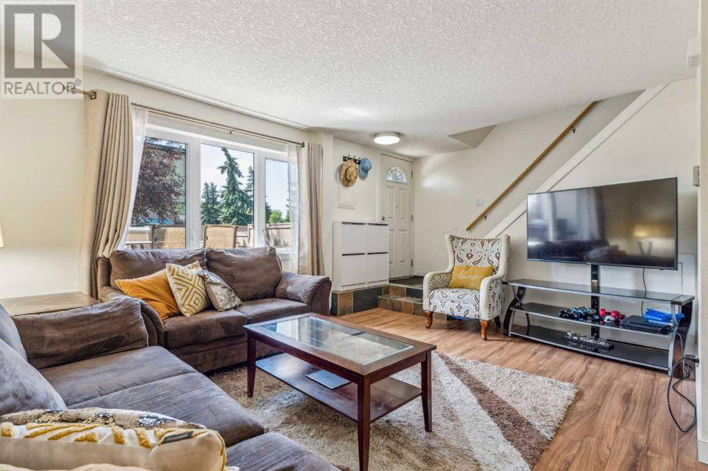 Calgary, AB T3E3H4,130, 3809 45 Street SW