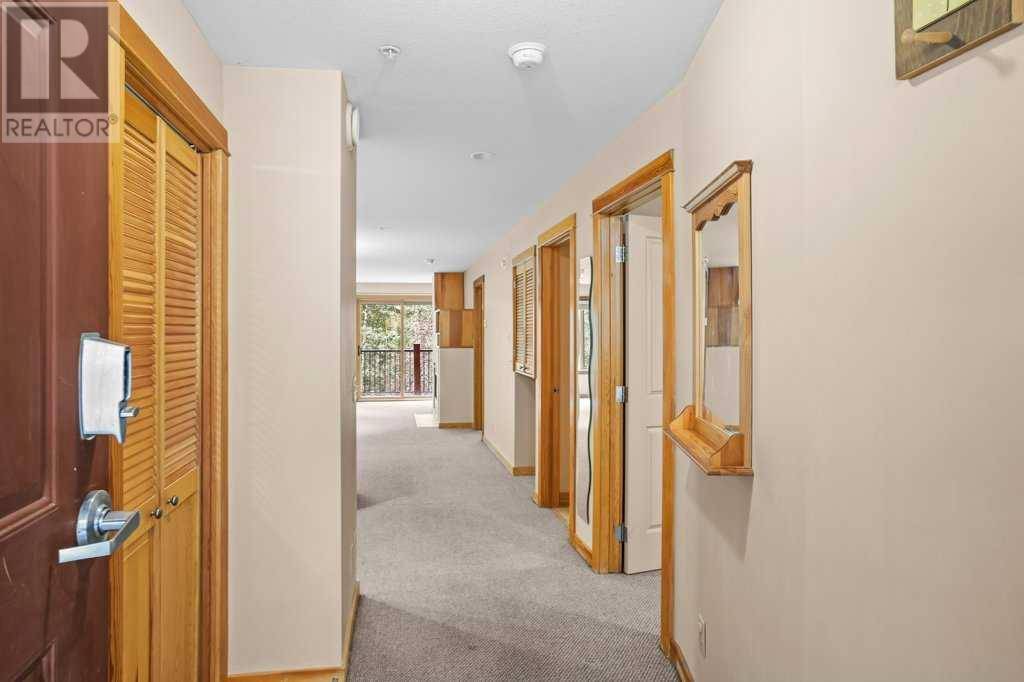 Canmore, AB T1W1P2,203, 743 Railway Avenue