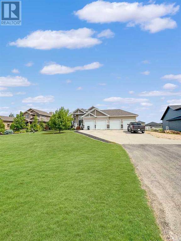 7904 Carriage Lane Drive, Grande Prairie, AB T8X0G4