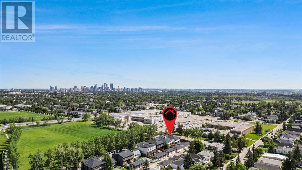 Calgary, AB T3E1K5,2407 52 Avenue SW