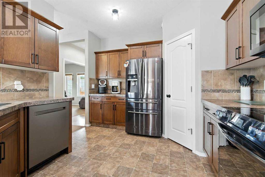 Blackfalds, AB T4M0B8,13 Chinook Street