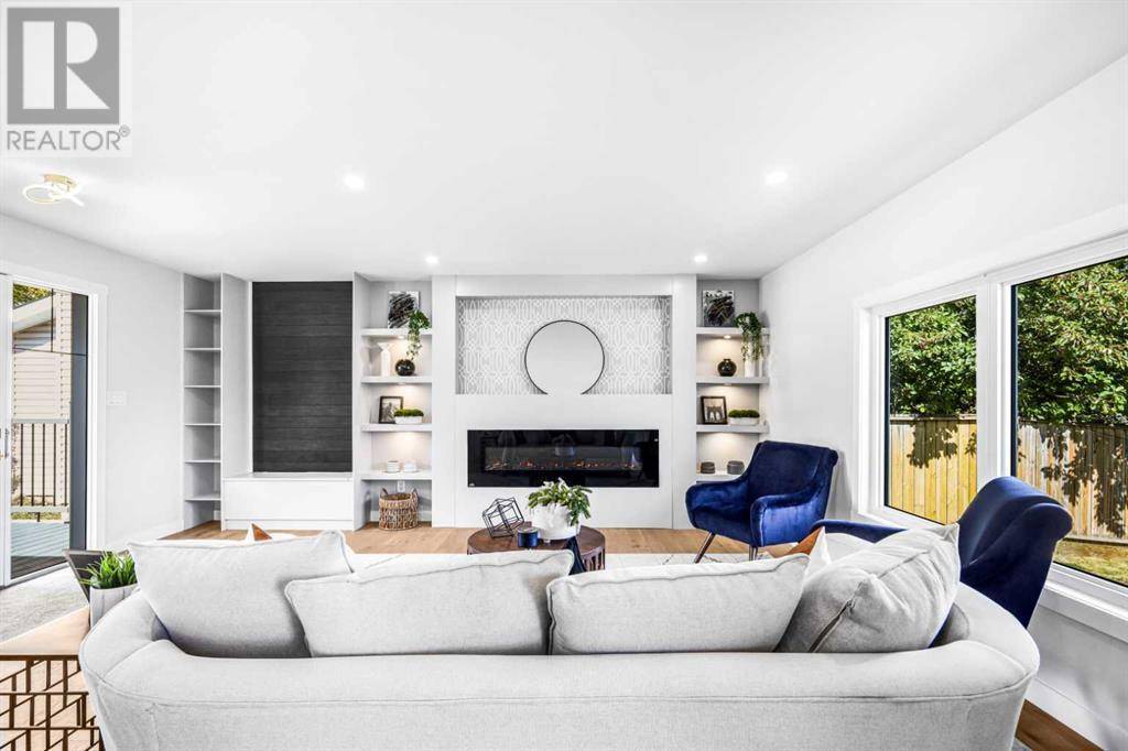 Calgary, AB T2W2H8,10604 Oakmoor Way SW