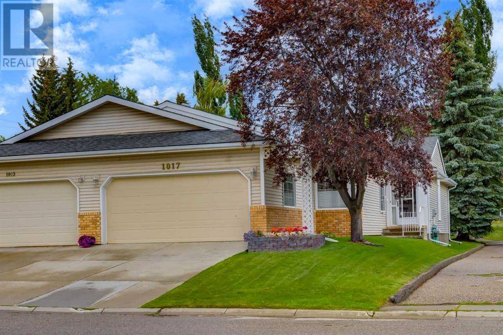 Calgary, AB T2Y1V8,1017 Shawnee Road SW