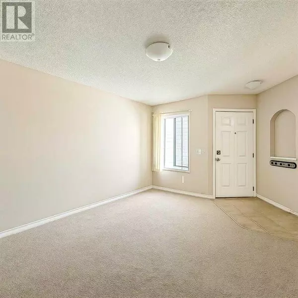 Okotoks, AB T1S2M1,143 Cimarron Grove Circle