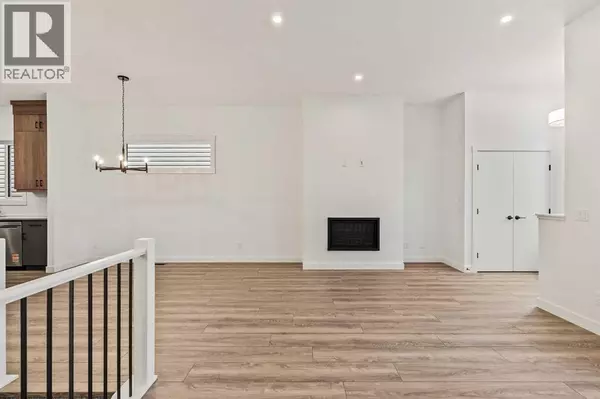 Calgary, AB T3M4B8,19832 44 Street SE