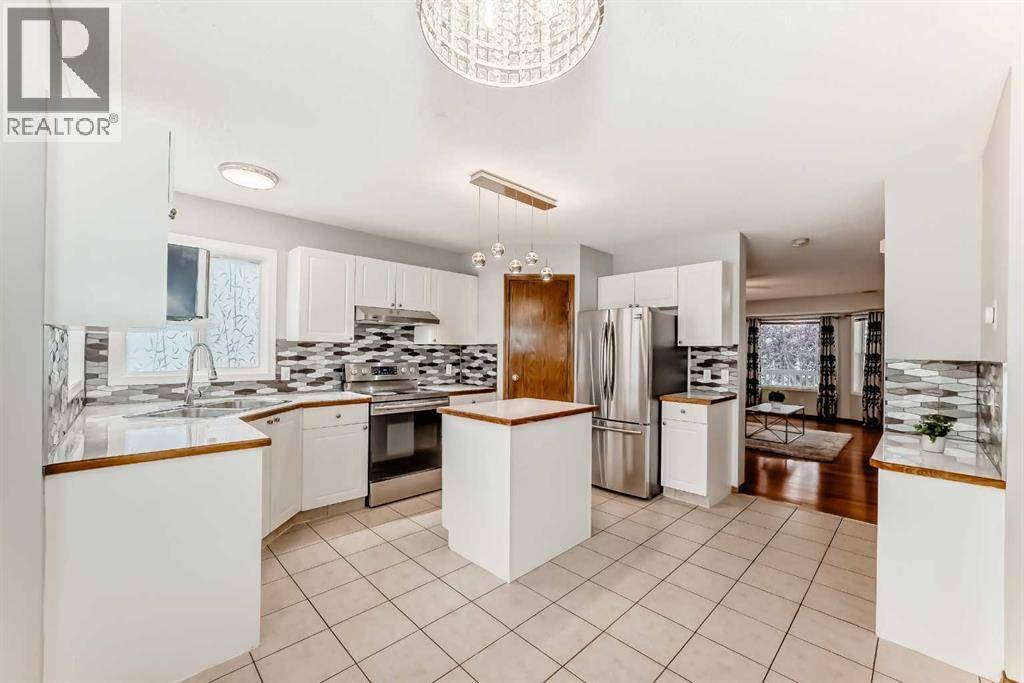 Calgary, AB T3K4W4,159 Country Hills Way NW