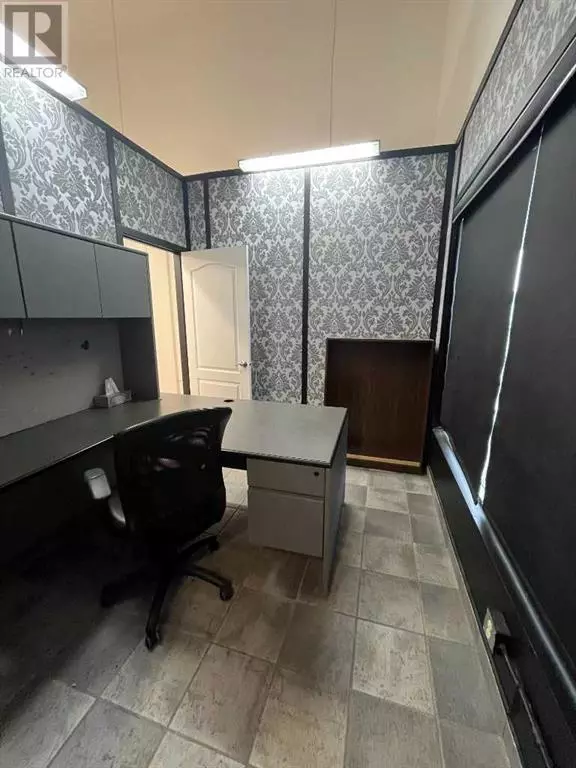 Calgary, AB T2A7V8,504, 3208 8 Avenue NE