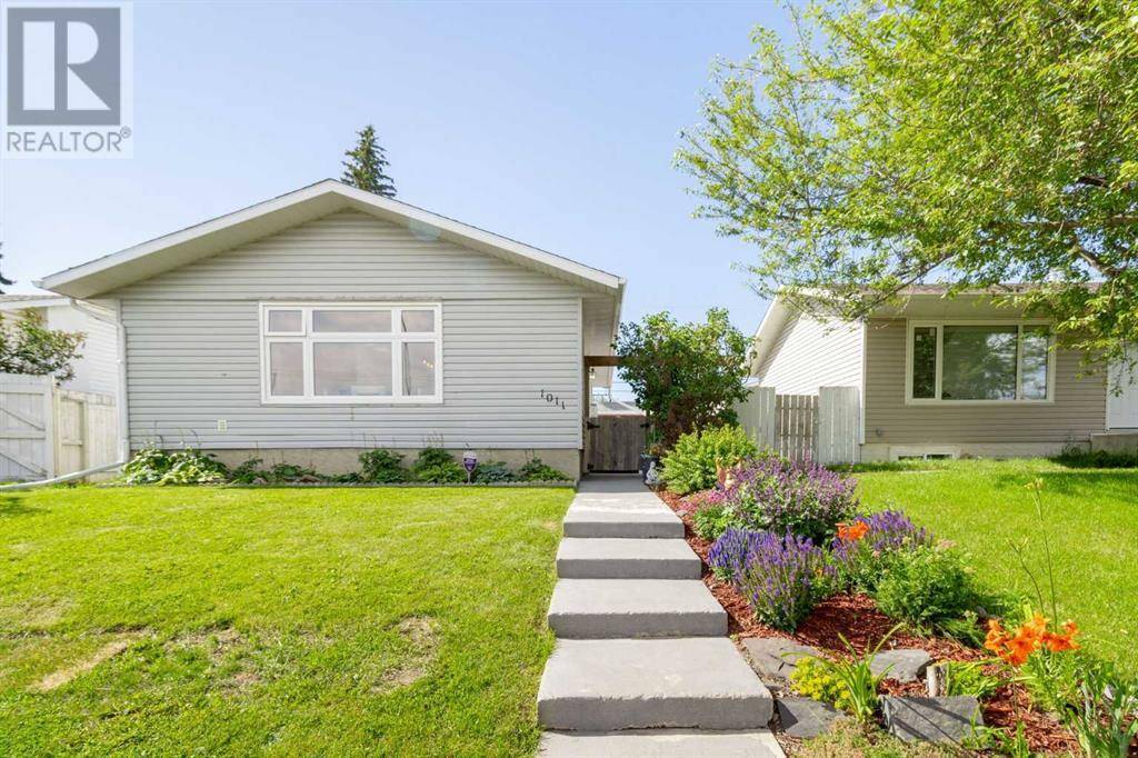 1011 Penrith Crescent SE, Calgary, AB T2A2H6
