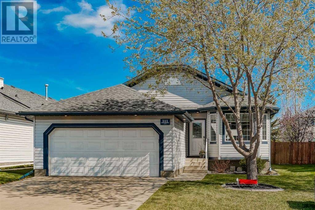 111 West Lakeview Circle, Chestermere, AB T1X1H7