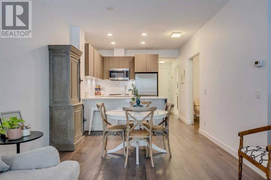 114, 823 5 Avenue NW, Calgary, AB T2N0R5