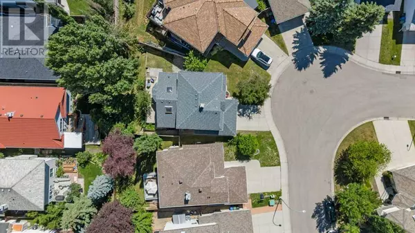 Calgary, AB T2Z3B4,139 Douglasdale Point SE