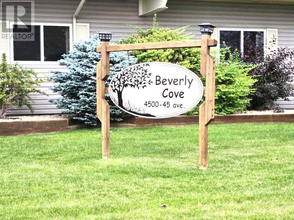 301, 4500 45 Avenue, Innisfail, AB T4G6A3