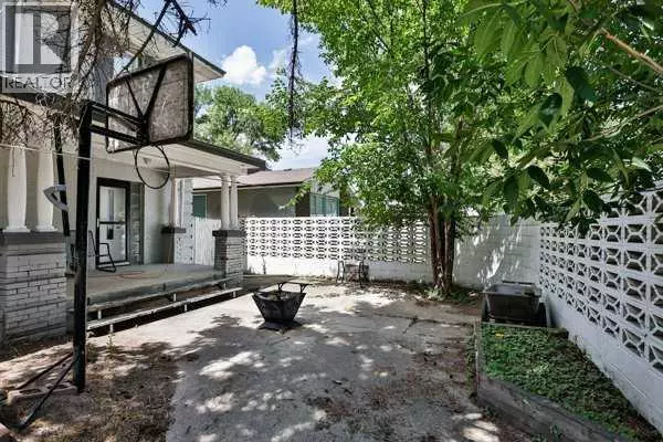 Taber, AB T1G1M3,5202 52 Street