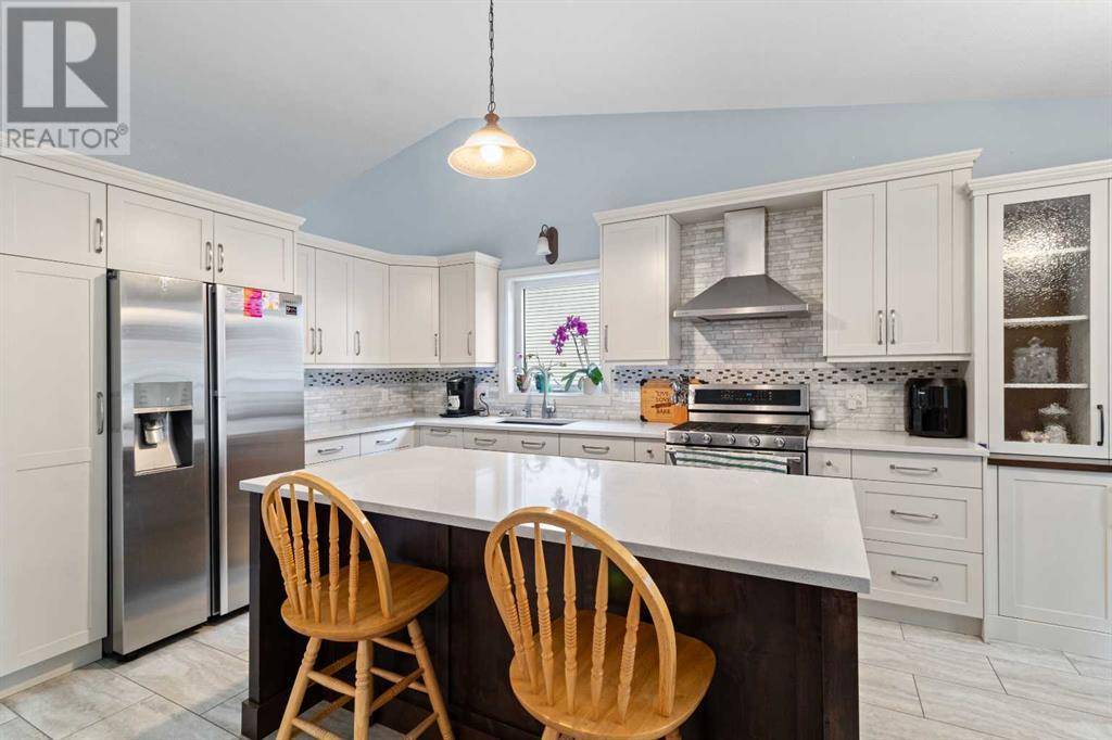 Sylvan Lake, AB T4S1Y3,6 Old Boomer Road