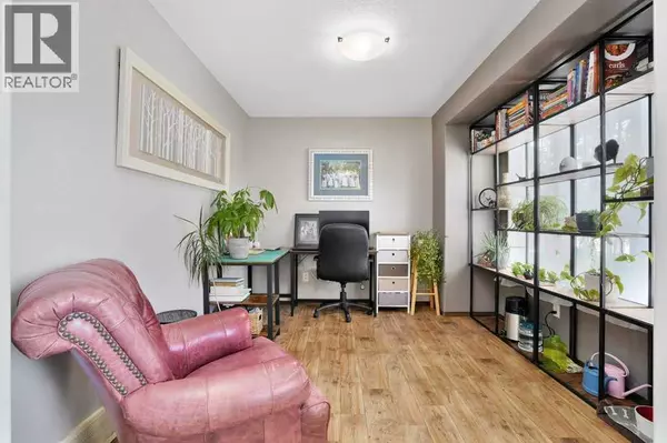 Red Deer, AB T4P0C1,136 Oswald Close