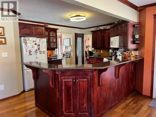 Fox Creek, AB T0H1P0,302 8 Avenue