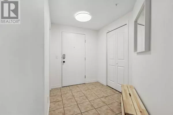 Calgary, AB T2T6H2,207, 838 19 Avenue SW