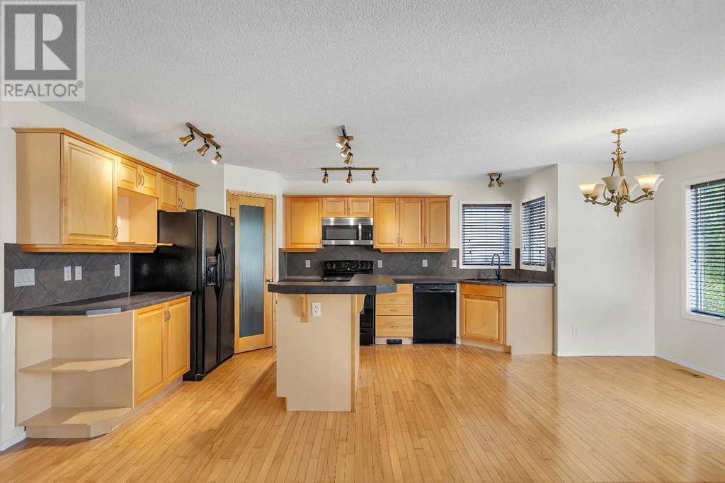 Calgary, AB T3K6H4,196 Coventry Hills Drive NE