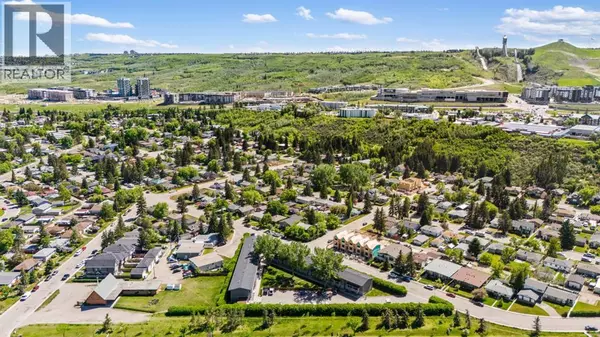 Calgary, AB T3B3P3,19, 8112 36 Avenue NW
