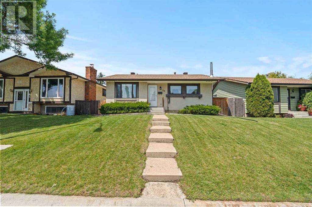 59 Berkley Rise NW, Calgary, AB T3K1A6