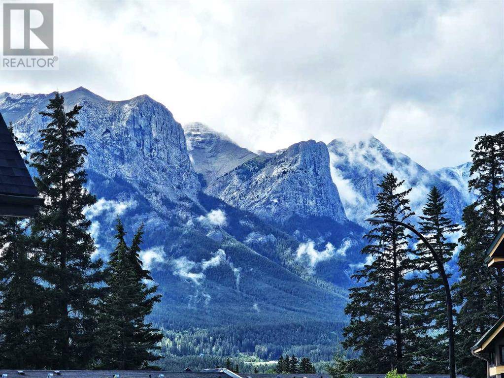 Canmore, AB T1W2X2,102, 121 Kananaskis Way