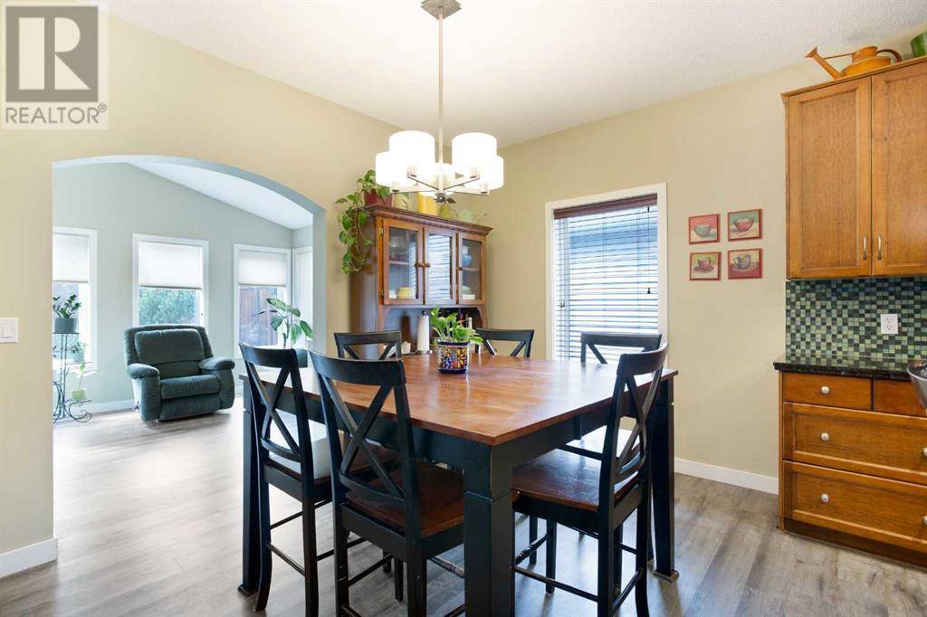 Calgary, AB T3K0K3,246 Pantego Terrace NW