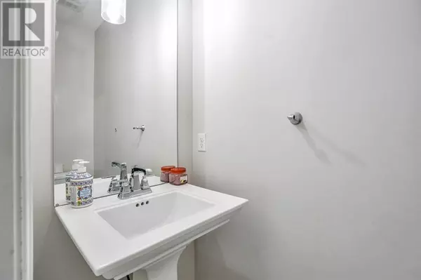 Calgary, AB T3J0Z4,9 Saddlestone Park NE
