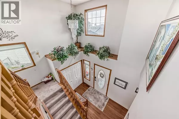 Calgary, AB T3J3K7,418 Coral Keys Place NE