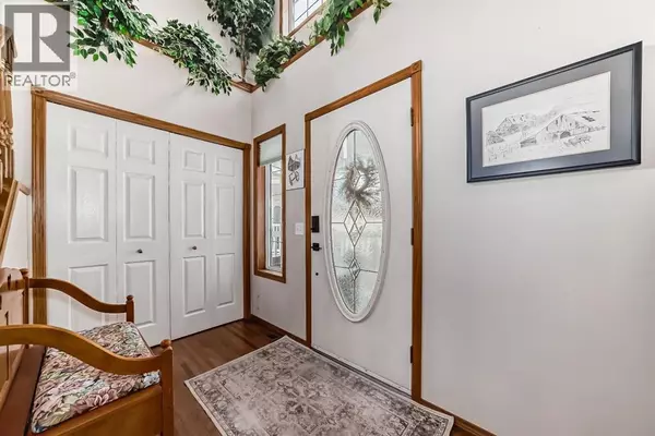 Calgary, AB T3J3K7,418 Coral Keys Place NE
