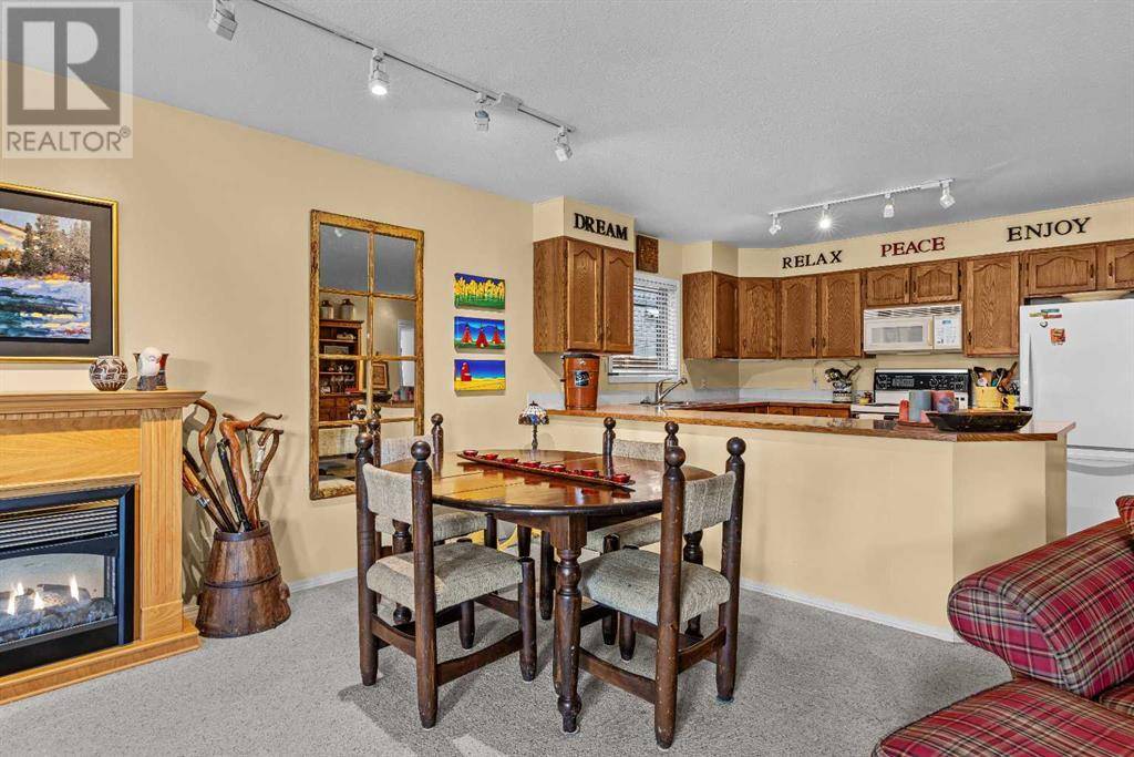 Canmore, AB T1W2C3,4, 717 7th Street E