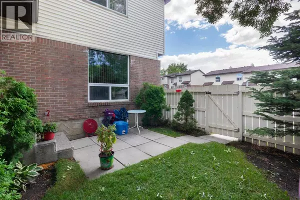 Calgary, AB T1Y5E3,40, 32 Whitnel Court NE