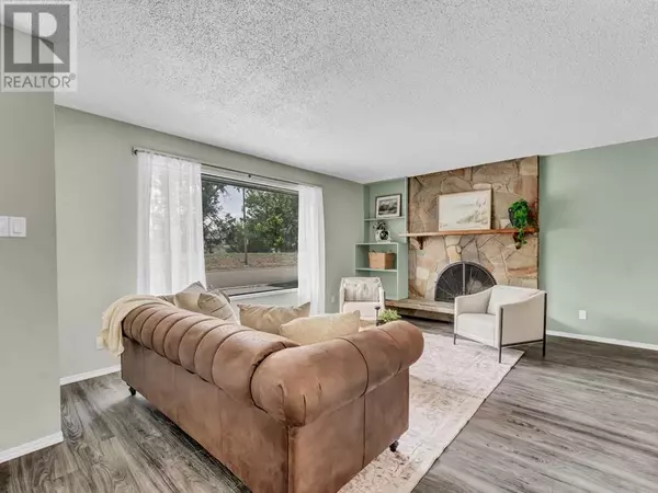 Medicine Hat, AB T1A4A4,16 Red Deer Drive SW