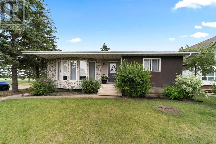 5617 47 Avenue W, Forestburg, AB T0B1N0