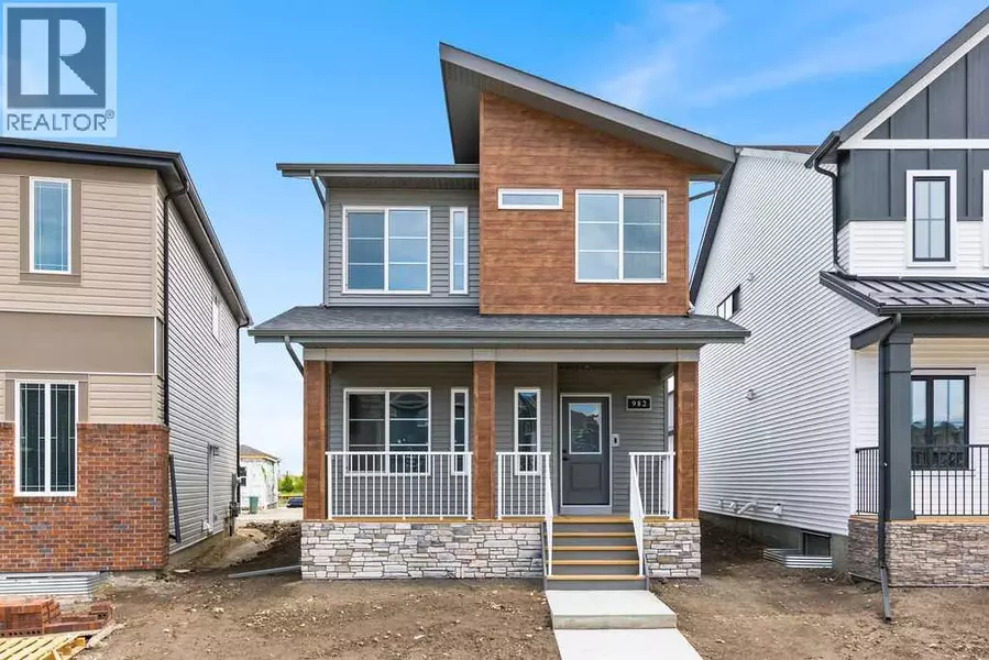982 Chinook Winds Meadow SW, Airdrie, AB T4B5R1