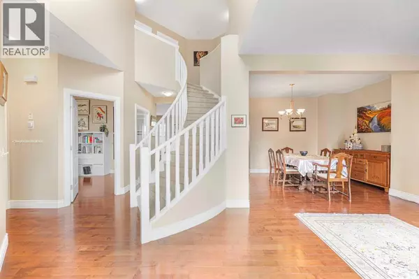 Calgary, AB T3L2M6,10 Tusslewood Heights NW