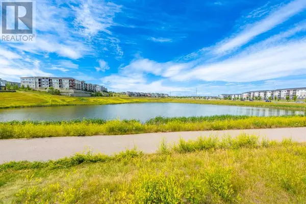 Calgary, AB T3R1T6,211, 214 Sherwood Square NW