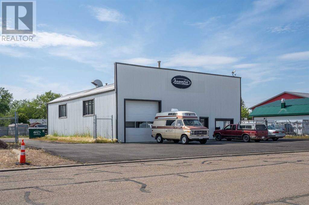 4712 44 Street, Camrose, AB T4V1B9
