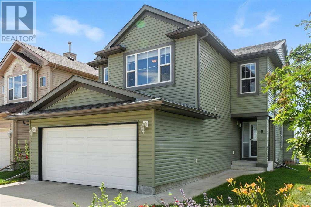 5 Bridlecrest Court SW, Calgary, AB T2Y5J3