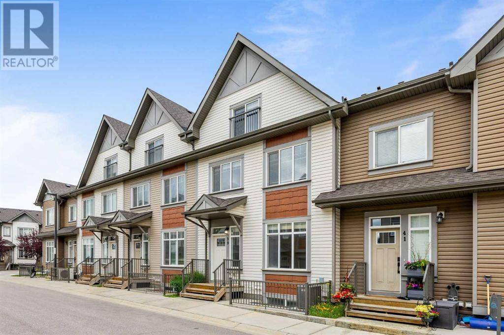 39 Copperstone Common SE, Calgary, AB T2Z5E4
