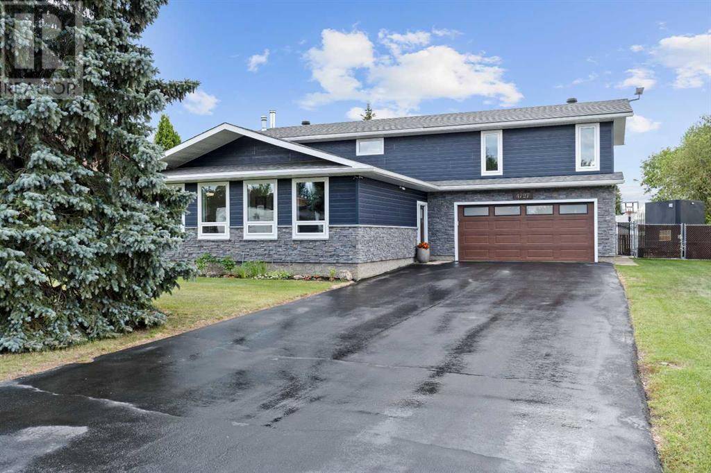 4727 Sakwatamau Drive, Whitecourt, AB T7S1E4