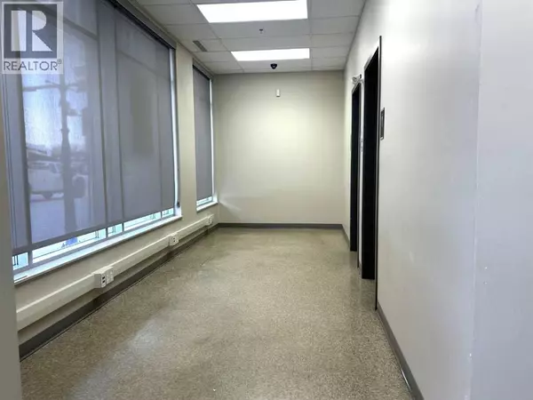 Medicine Hat, AB T1A0H4,657 3 Street SE