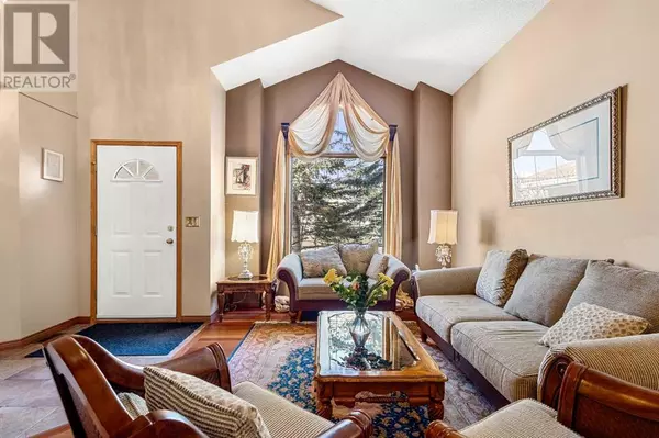 Calgary, AB T3A5J1,122 Hampstead Close NW